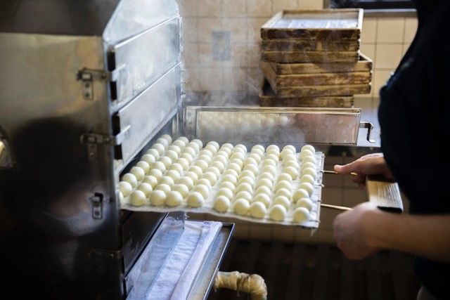 ICHISHO-DO, a famous Japanese confectionery store that has spun a 234-year history in Imabari