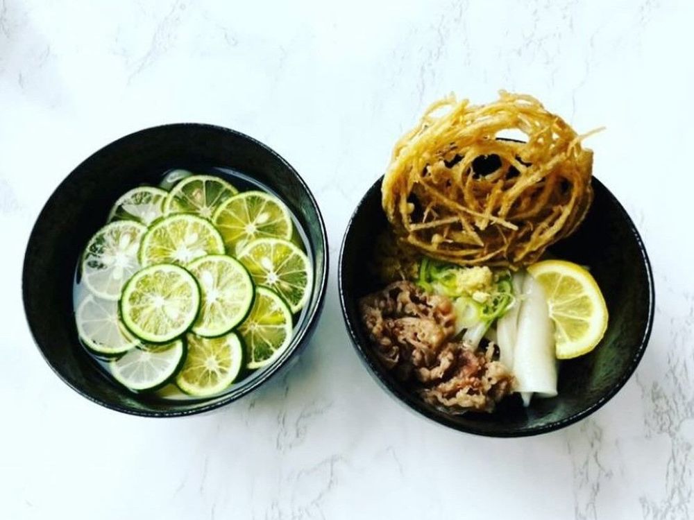 定番メニューから季節の一杯まで　様々なうどんが提供されている
