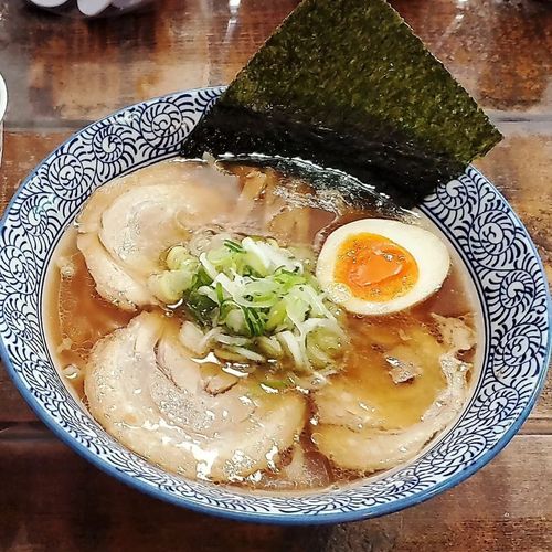 新老 "妻子 "们都在保留的味道：猪肉汤✖ 酱油 "东北拉面 "非常受欢迎。